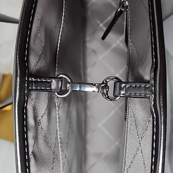 Michael Kors Jet Set Medium Carryall Tote Bag Silver Multi NWT - Picture 12 of 13